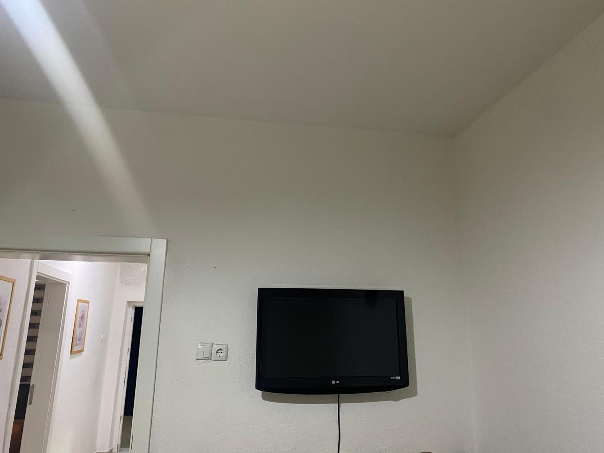 Shtepi Me Qira Ne Mitrovice Apartment Kosovska Mitrovica Exterior photo