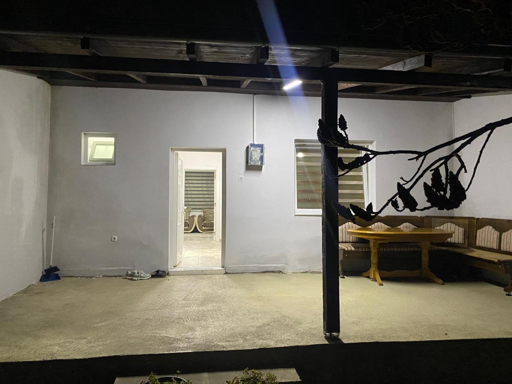 Shtepi Me Qira Ne Mitrovice Apartment Kosovska Mitrovica Exterior photo